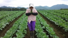 「精神統一・・・・・・・むむむむむむ～っ!!! 」

からの～