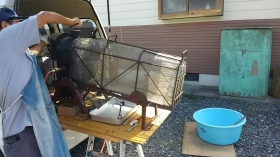 お米を入れ、「3・2・1・・・」の掛け声のあと～