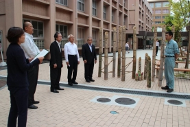 贈呈式の様子です。